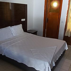 Delüks Tek Kişilik Oda